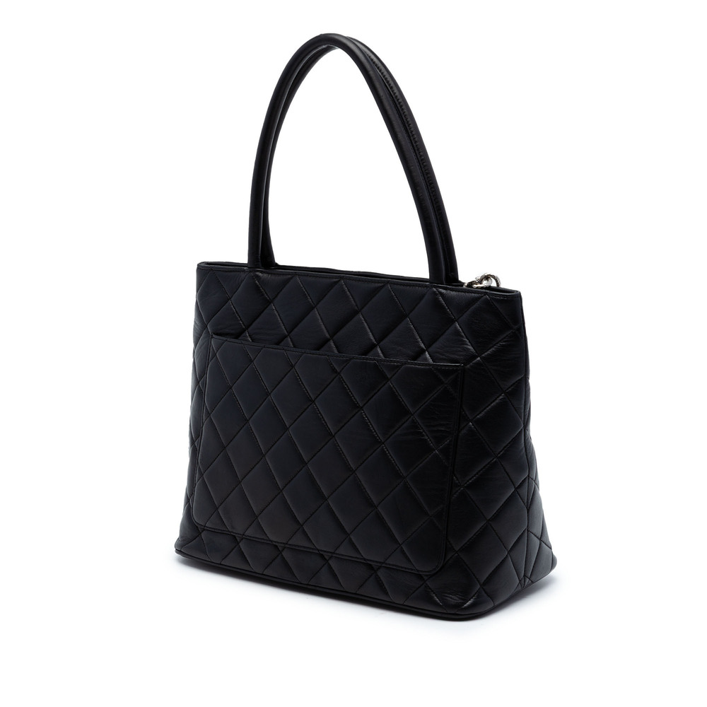 Pre-Loved Chanel Lambskin Medallion Tote - Picture 2 of 7